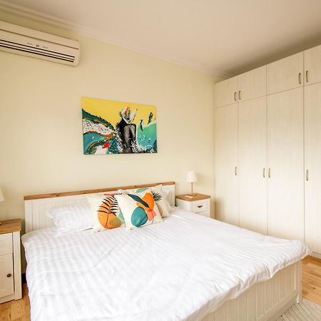 A Luxurious 2 Bedroom Apartment In Center Sofia Exteriör bild
